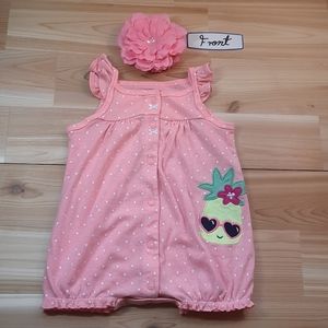 Cárter's, baby girl  romper.